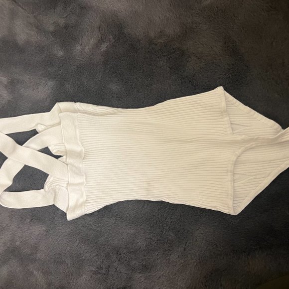 Abercrombie Sweetheart Cross-Back Bodysuit - Picture 3 of 4